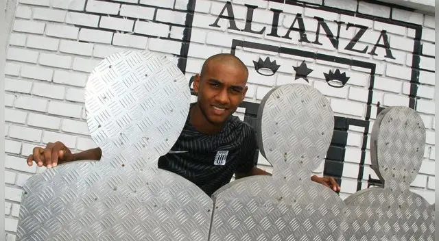 Alianza Lima: Aldair Fuentes está feliz por su gol y prometió darle más alegrías a los hinchas Alianza Lima: Aldair Fuentes está feliz por su gol y prometió darle más alegrías a los hinchas