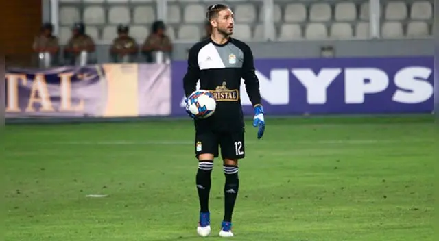 Maurico Viana es el arquero figura del Sporting Cristal.