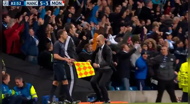 En el Manchester City vs. Mónaco, Pep Guardiola celebró eurfóricamente tras el gol de Sané. En el Manchester City vs. Mónaco, Pep Guardiola celebró eurfóricamente tras el gol de Sané.