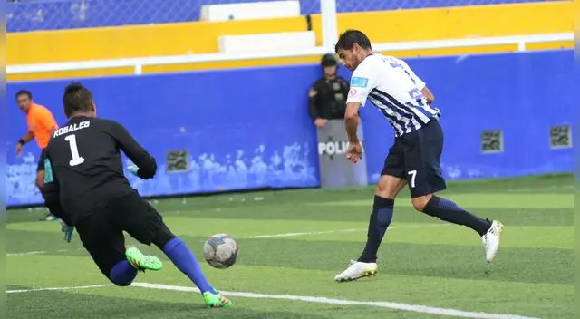 Luis Aguiar demostró toda su calidad con estos dos golazos ante Comerciantes Unidos. Luis Aguiar demostró toda su calidad con estos dos golazos ante Comerciantes Unidos.