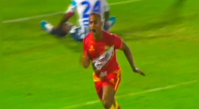 Luis Trujillo celebra su gol a Alianza Lima. Luis Trujillo celebra su gol a Alianza Lima.