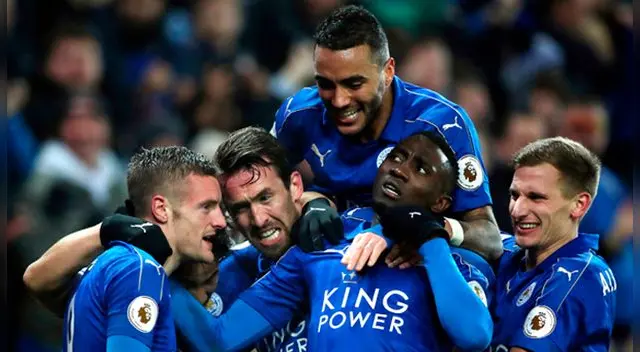 Leicester City ganó 3-1 al Liverpool con doblete de Jamie Vardy en la Premier League.