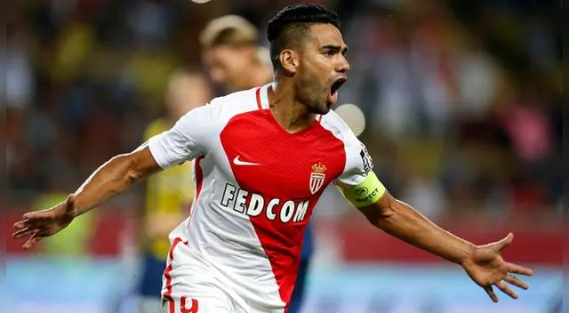 Radamel Falcao es capitán del AS Mónaco, actual puntero en Francia. 