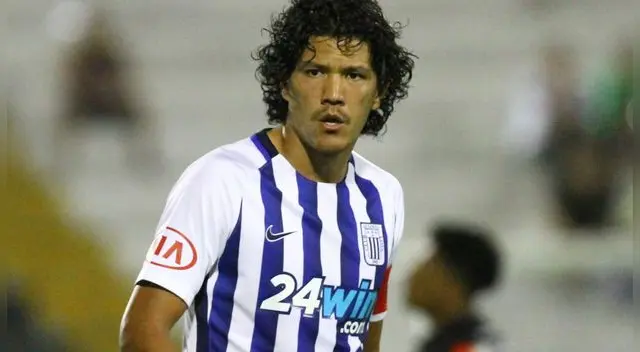 Óscar Vílchez aseguró que jamás celebraría un gol ante Alianza Lima. Óscar Vílchez aseguró que jamás celebraría un gol ante Alianza Lima.
