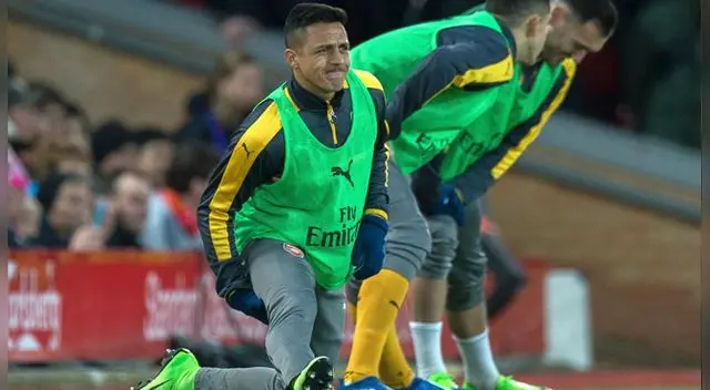 Alexis Sánchez ingresó para el segundo tiempo en Anfield. Alexis Sánchez ingresó para el segundo tiempo en Anfield.