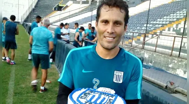 Alianza Lima: así celebró Leao Butrón su cumpleaños número 40 Alianza Lima: así celebró Leao Butrón su cumpleaños número 40