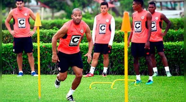 Alberto Rodríguez entrenó con normalidad en Universitario de Deportes. Alberto Rodríguez entrenó con normalidad en Universitario de Deportes.