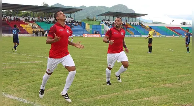 Juan Aurich venció 3-1 al Real Garcilaso y logró primer triunfo por el Torneo de Verano Juan Aurich venció 3-1 al Real Garcilaso y logró primer triunfo por el Torneo de Verano