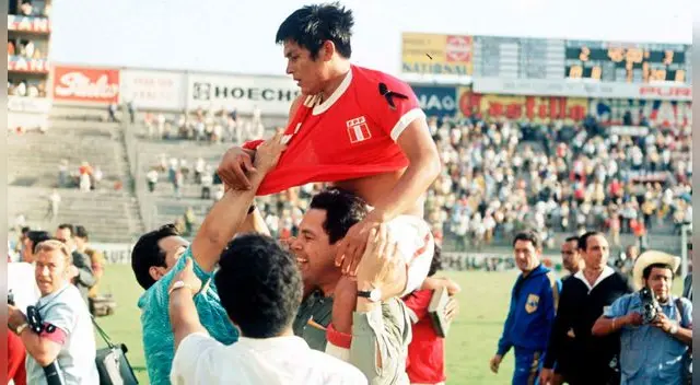Perú le volteó el partido a Bulgaria 3-2 en el Mundial de México 70 Perú le volteó el partido a Bulgaria 3-2 en el Mundial de México 70