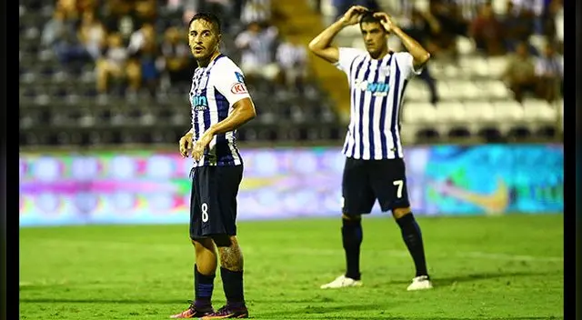 Alejandro Hohberg se lamenta de una acción en el Alianza Lima-UTC. Alejandro Hohberg se lamenta de una acción en el Alianza Lima-UTC.