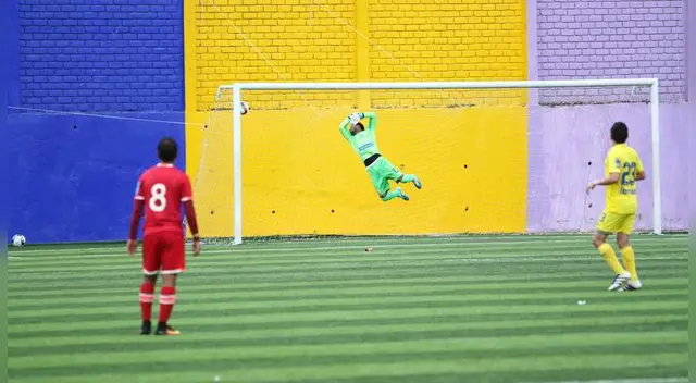 Comerciantes Unidos: golazo de Luis Copete da la vuelta al mundo | VIDEO