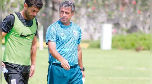 Alianza Lima: Pablo Bengoechea pide a Luis Aguiar ser la voz de mando dentro del campo Alianza Lima: Pablo Bengoechea pide a Luis Aguiar ser la voz de mando dentro del campo
