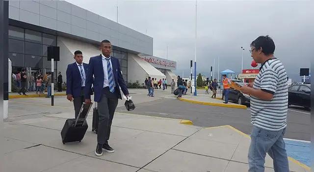 Con Christian Ramos: Emelec llegó a Arequipa para enfrentar a Melgar por la Copa Libertadores Con Christian Ramos: Emelec llegó a Arequipa para enfrentar a Melgar por la Copa Libertadores