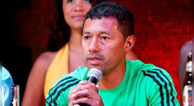 Roberto Palacios durante una conferencia de prensa. Roberto Palacios durante una conferencia de prensa.