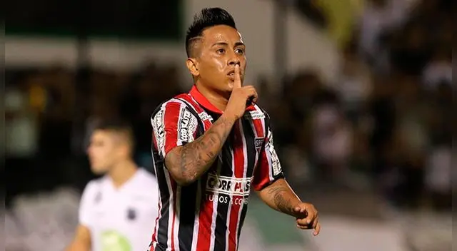 Christian Cueva celebra un gol con el Sao Paulo. Christian Cueva celebra un gol con el Sao Paulo.