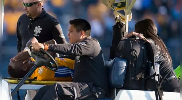 En el Tigres vs. Cruz Azul, Luis Advíncula se retiró del campo lesionado. En el Tigres vs. Cruz Azul, Luis Advíncula se retiró del campo lesionado.