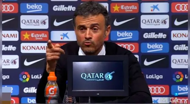 Luis Enrique ridiculizó a un periodista por quedarse dormido en su conferencia de prensa. Luis Enrique ridiculizó a un periodista por quedarse dormido en su conferencia de prensa.