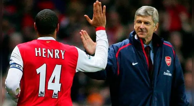 Thierry Henry defendió a Arsene Wenger y criticó a jugadores del Arsenal.