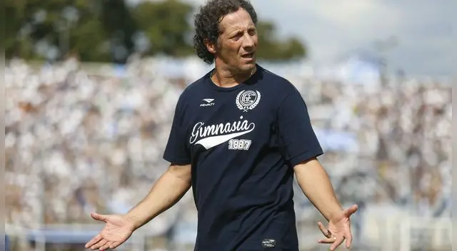 Universitario: Pedro Troglio debutará en el clásico ante Alianza Lima Universitario: Pedro Troglio debutará en el clásico ante Alianza Lima