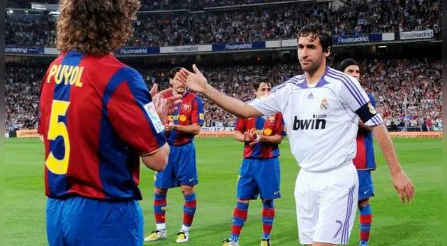 Raúl no descarta llegar al Barcelona pese a ser uno de los ídolos máximos del Real Madrid. Raúl no descarta llegar al Barcelona pese a ser uno de los ídolos máximos del Real Madrid.