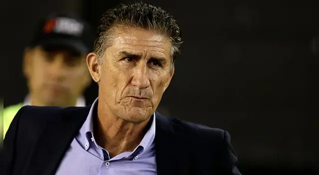 Edgardo Bauza durante el partido Argentina-Chile por las Eliminatorias Rusia 2018.