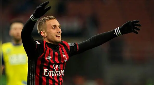 Gerard Deulofeu nació en Barcelona e hizo divisiones menores en el cuadro azulgrana. Gerard Deulofeu nació en Barcelona e hizo divisiones menores en el cuadro azulgrana.
