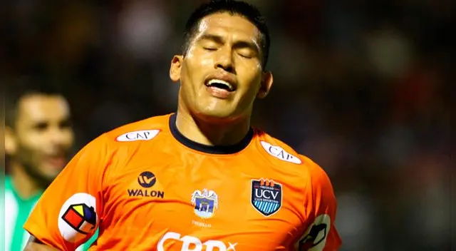Andy Pando se desligó a último momento de Sport Huancayo para regresar a la Cesar Vallejo. El año pasado jugó por Alianza Lima. Andy Pando se desligó a último momento de Sport Huancayo para regresar a la Cesar Vallejo. El año pasado jugó por Alianza Lima.
