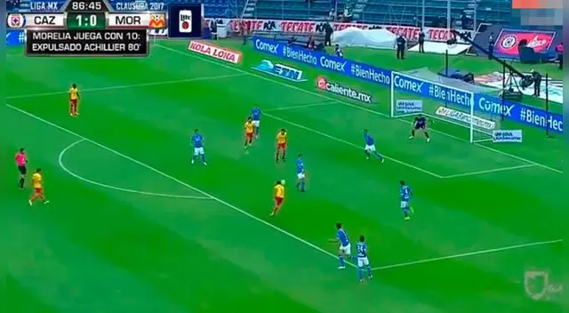 En el Morelia vs. Cruz Azul, Raúl Ruidíaz se metió un golazo al ángulo del arco rival. En el Morelia vs. Cruz Azul, Raúl Ruidíaz se metió un golazo al ángulo del arco rival.