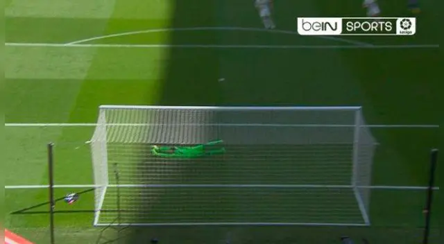 Griezmann pudo inaugurar el marcador en el Santiago Bernabéu.