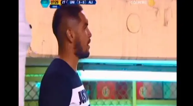 Juan Manuel Vargas no jugó el clásico entre Universitario y Alianza Lima. Juan Manuel Vargas no jugó el clásico entre Universitario y Alianza Lima.
