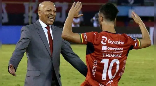 Jorge Wilstermann de Roberto Mosquera ganó 1-0 al Bolívar.