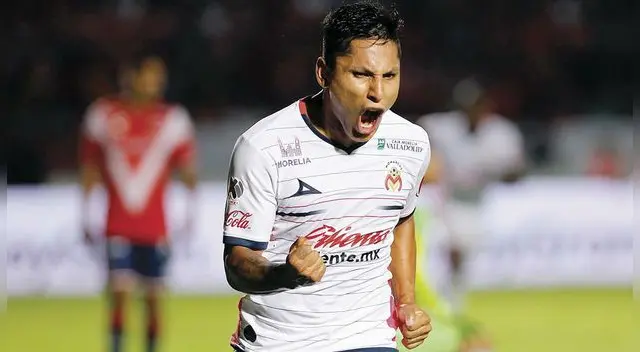 Raúl Ruidíaz: Chivas y Santos Laguna pugnan por fichar al atacante peruano