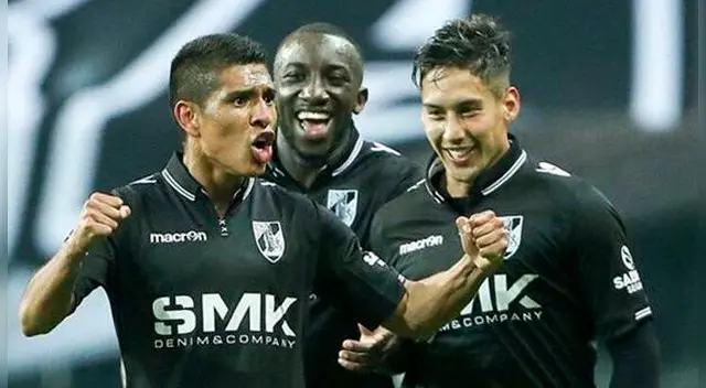 Paolo Hurtado celebra un gol con el Vitória Guimarães Paolo Hurtado celebra un gol con el Vitória Guimarães