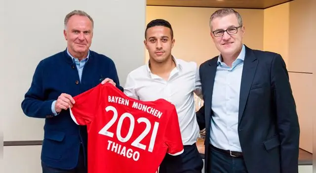 Thiago Alcántara seguirá vistiendo la divisa del Bayern Múnich.