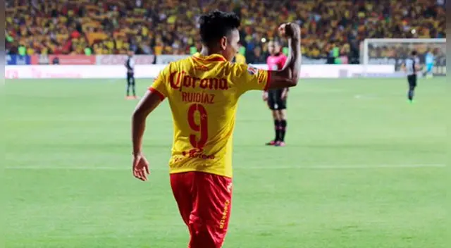Morelia venció 4-0 a Pumas en la Liga MX con goles de Ruidíaz y Polo.