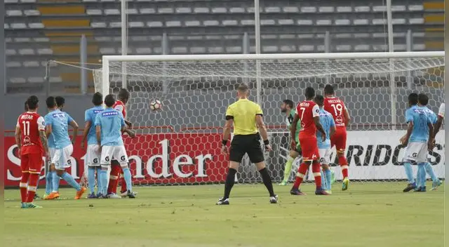 ¿cuánto pierden los celestes por no clasificar a la siguiente fase de la Copa Libertadores?