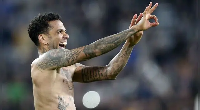 Dani Alves alcanzará este récord histórico si gana la Champions League