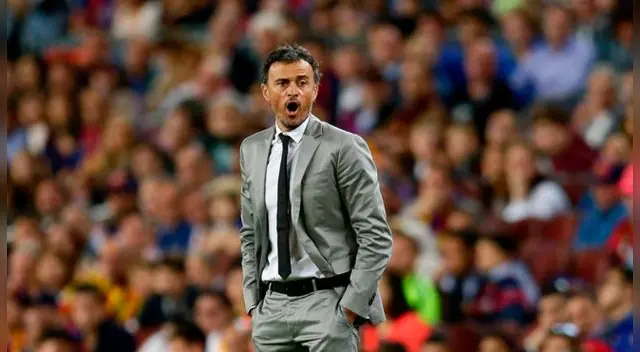 Luis Enrique se la pasó gritando todo el cotejo. Foto: AP Luis Enrique se la pasó gritando todo el cotejo. Foto: AP