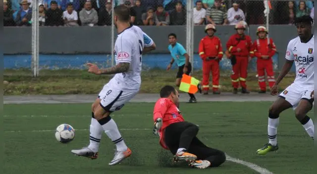 Emanuel Herrera fue el héroe al anotar un gol en el último minuto y forzar la prórroga Emanuel Herrera fue el héroe al anotar un gol en el último minuto y forzar la prórroga