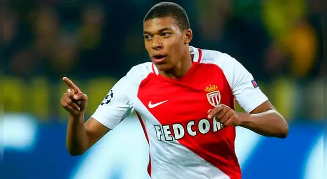 Kylian Mbappé tiene 18 años y ya es seleccionado en Francia. 