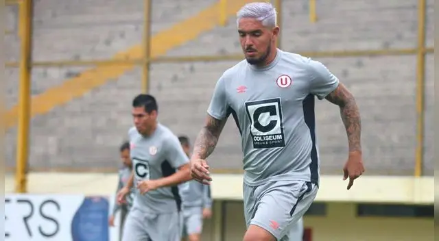 Universitario: Juan Vargas revela por qué se tiñó el cabello de cenizo