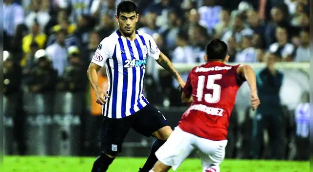 Alianza Lima: Luis Aguiar no pudo ante la velocidad de los argentinos