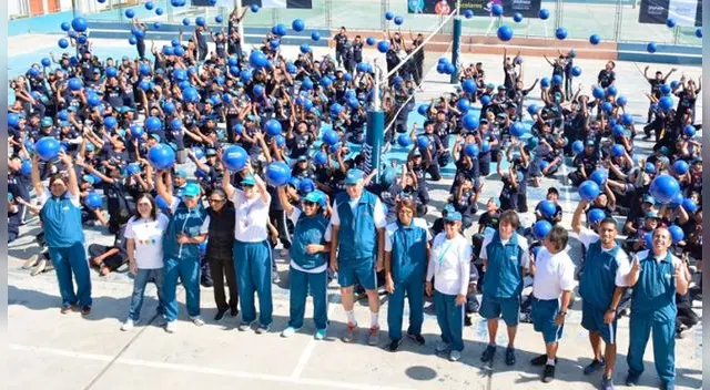 Fundación Telefónica llevó técnica de glorias del deporte peruano a niños de Tacna. Fundación Telefónica llevó técnica de glorias del deporte peruano a niños de Tacna.