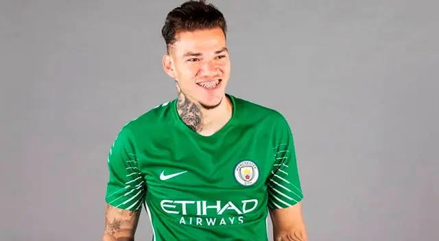 Ederson llega a Manchester City procedente del Benfica a cambio de 40 millones de euros, Buffon en su momento costó 50 millones