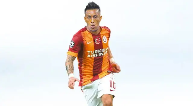Galatasaray pagaría 12 millones de dólares para fichar a “Aladino”
