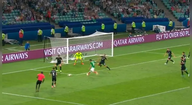 En el México vs. Nueva Zelanda, Oribe Peralta se metió un golazo en la Copa Confederaciones 2017. En el México vs. Nueva Zelanda, Oribe Peralta se metió un golazo en la Copa Confederaciones 2017.