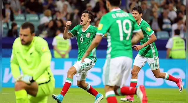 Raúl Jiménez celebra su gol a Nueva Zelanda. Raúl Jiménez celebra su gol a Nueva Zelanda.