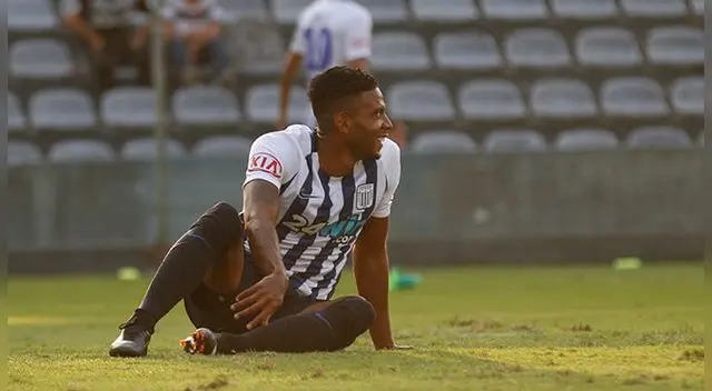 Lionard Pajoy durante un partido ante Juan Aurich en Matute.