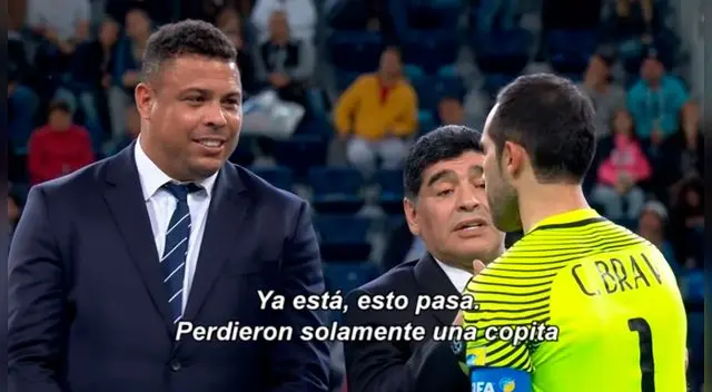 Diego Armando Maradona y el mensaje de aliento a Claudio Bravo luego de perder la Copa Confederaciones