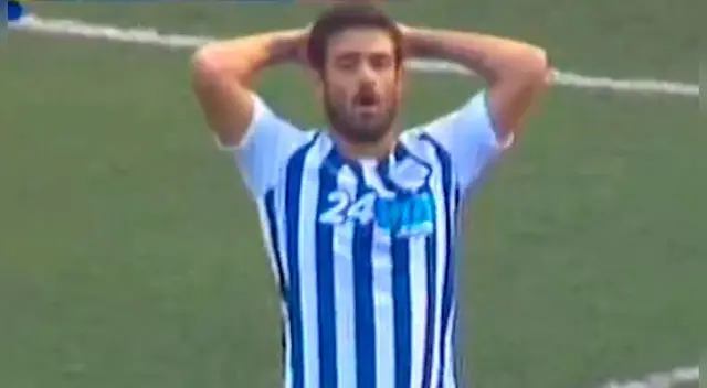 Luis Aguiar se lamenta el penal fallado ante UTC. Luis Aguiar se lamenta el penal fallado ante UTC.